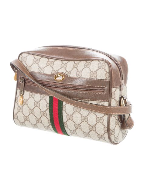 gucci crossbody chest bag